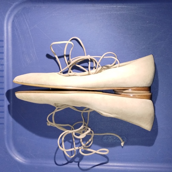 Michael Kors Collection Runway Kallie Suede Flat Beige 6.5 Italy NWOT - Picture 12 of 12